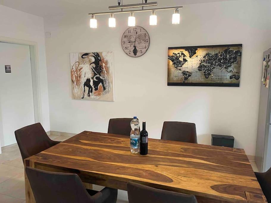 Moderne Wohnung Mit Stil Gross Gerungs Exterior foto